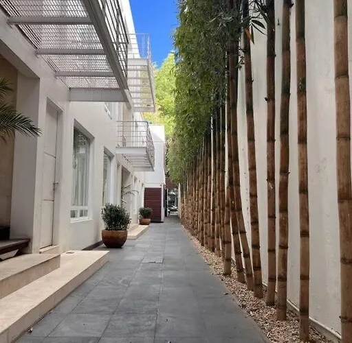 Condesa Amsterdam 102 Stylish 1 Bed1 Bath On Amsterdam Av *